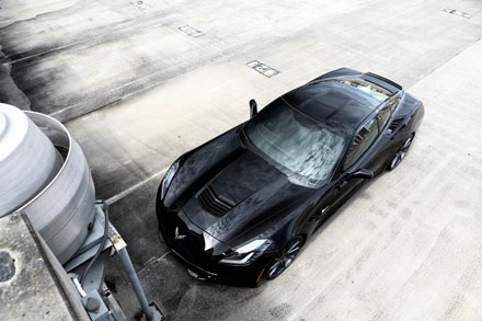 Bạn đọc có thể download
hình ảnh phân giải cao của mẫu Corvette C7